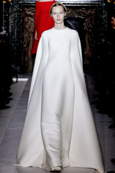 Look 11